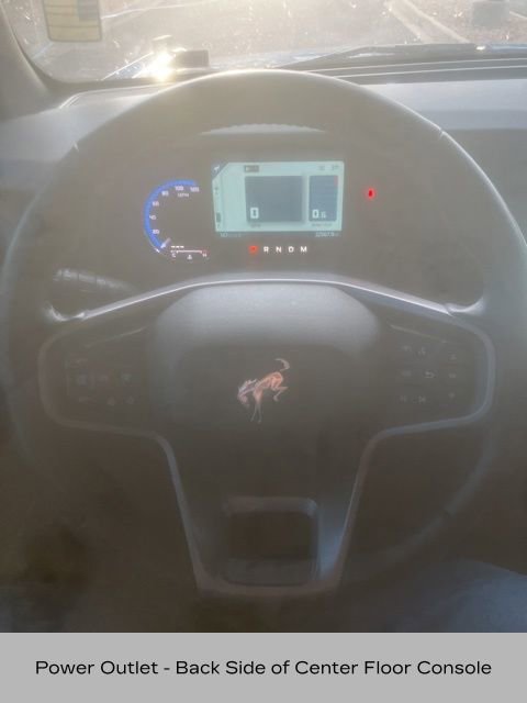 Used 2023 Ford Bronco Badlands image 7