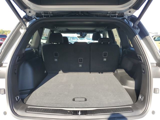 New 2025 Jeep Grand Cherokee Laredo X w/ Luxury Tech Group I image 6