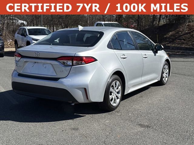 Used 2025 Toyota Corolla LE image 2