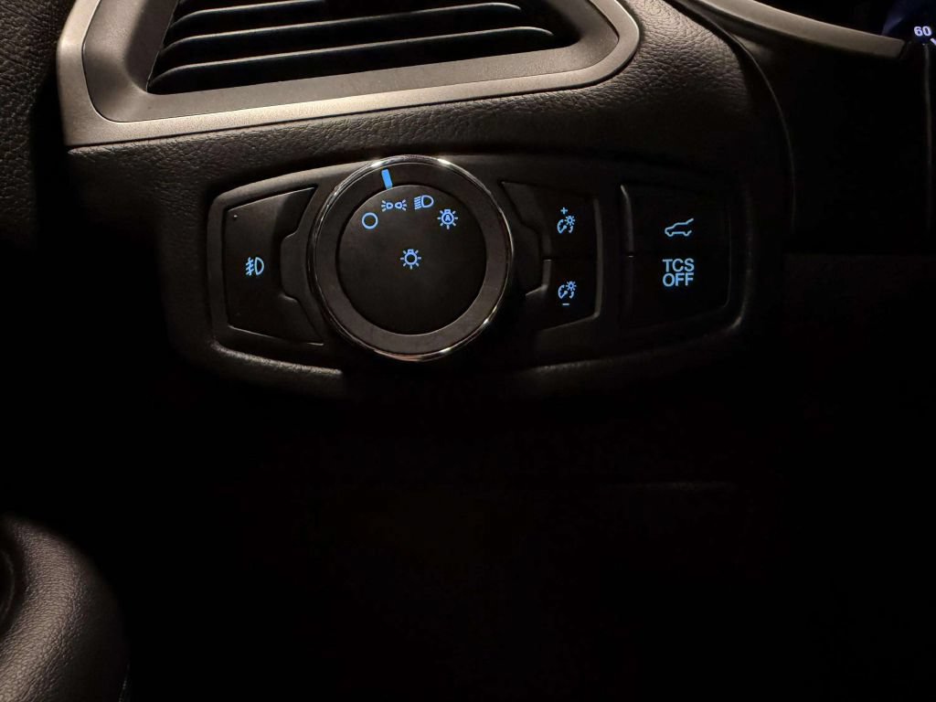 Used 2019 Ford Edge SEL w/ Equipment Group 201A AWD/4WD image 42