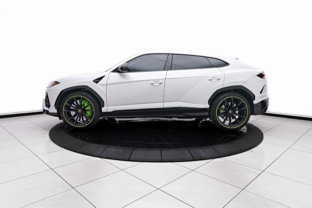 Used 2022 Lamborghini Urus image 11