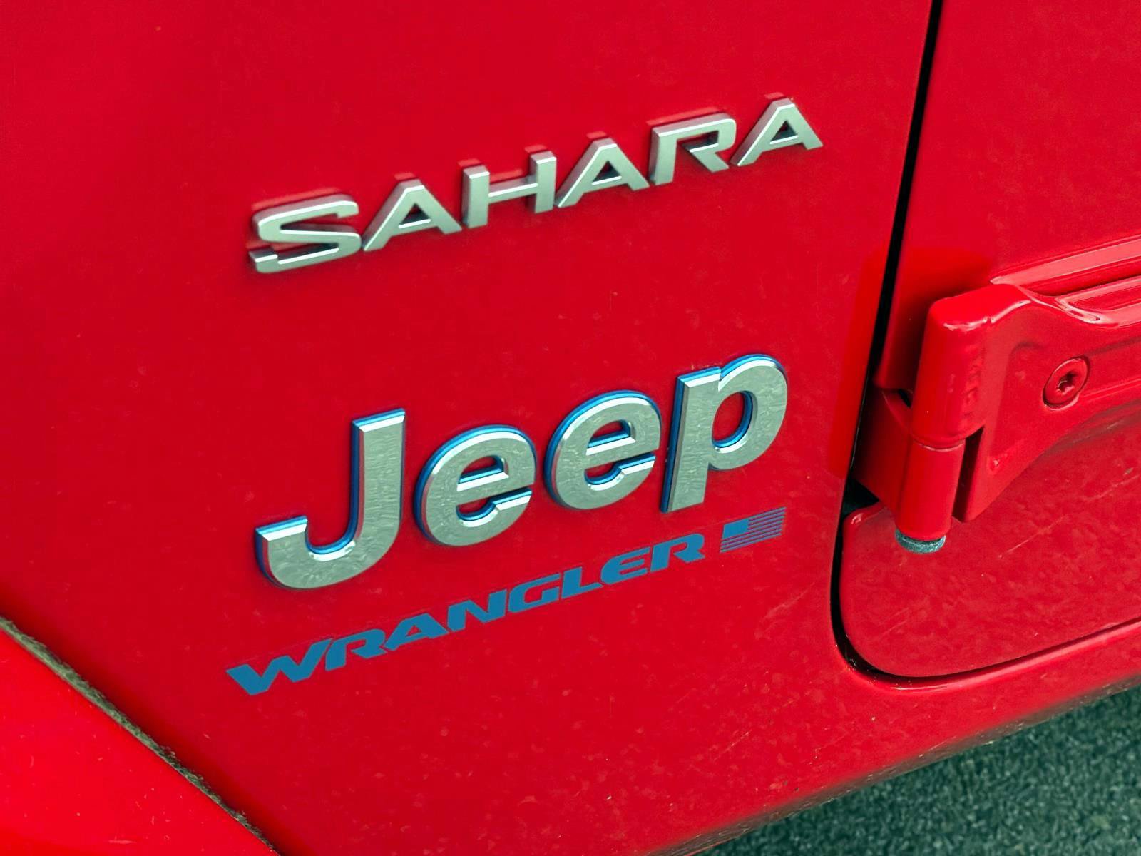 Used 2024 Jeep Wrangler Unlimited Sahara w/ Technology Group AWD/4WD image 6