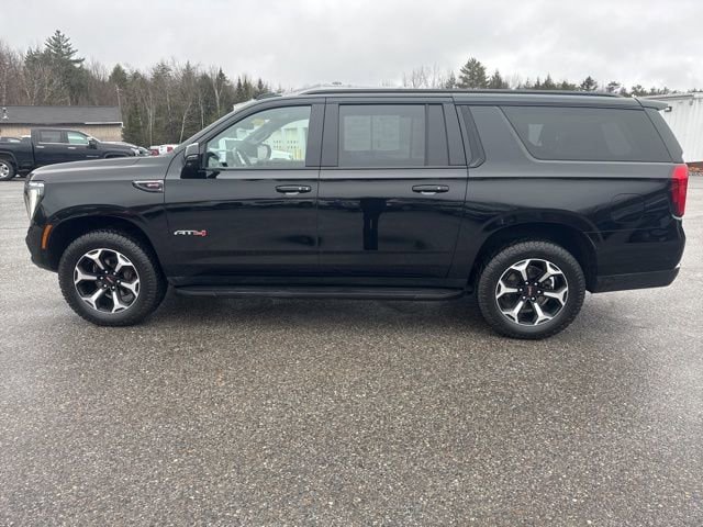 Used 2025 GMC Yukon XL AT4 AWD/4WD image 3