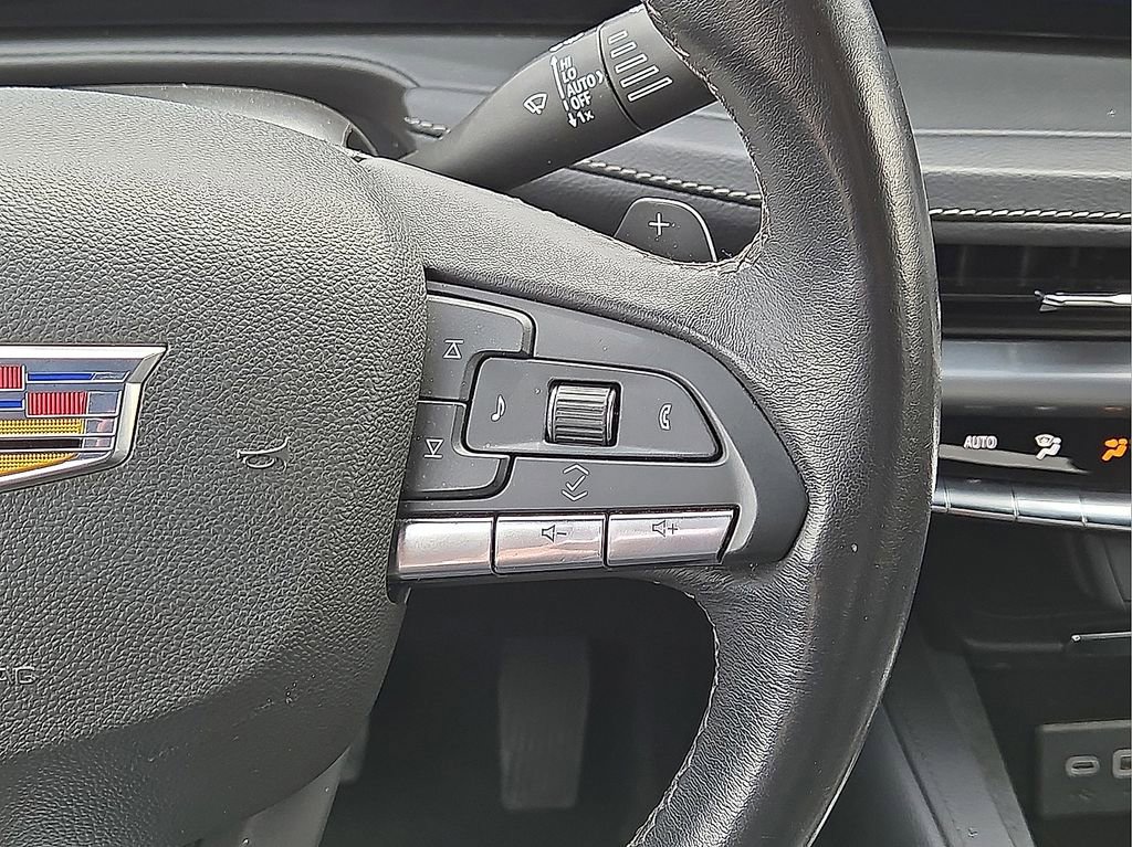 Used 2024 Cadillac XT4 Premium Luxury image 21