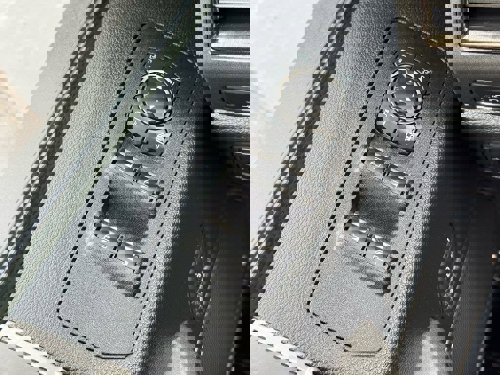 Used 2020 Ford F150 Raptor w/ Equipment Group 802A Luxury image 30