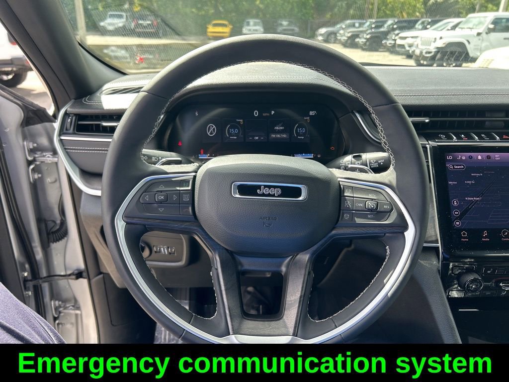 Certified 2025 Jeep Grand Cherokee Limited w/ Black Appearance Package image 17