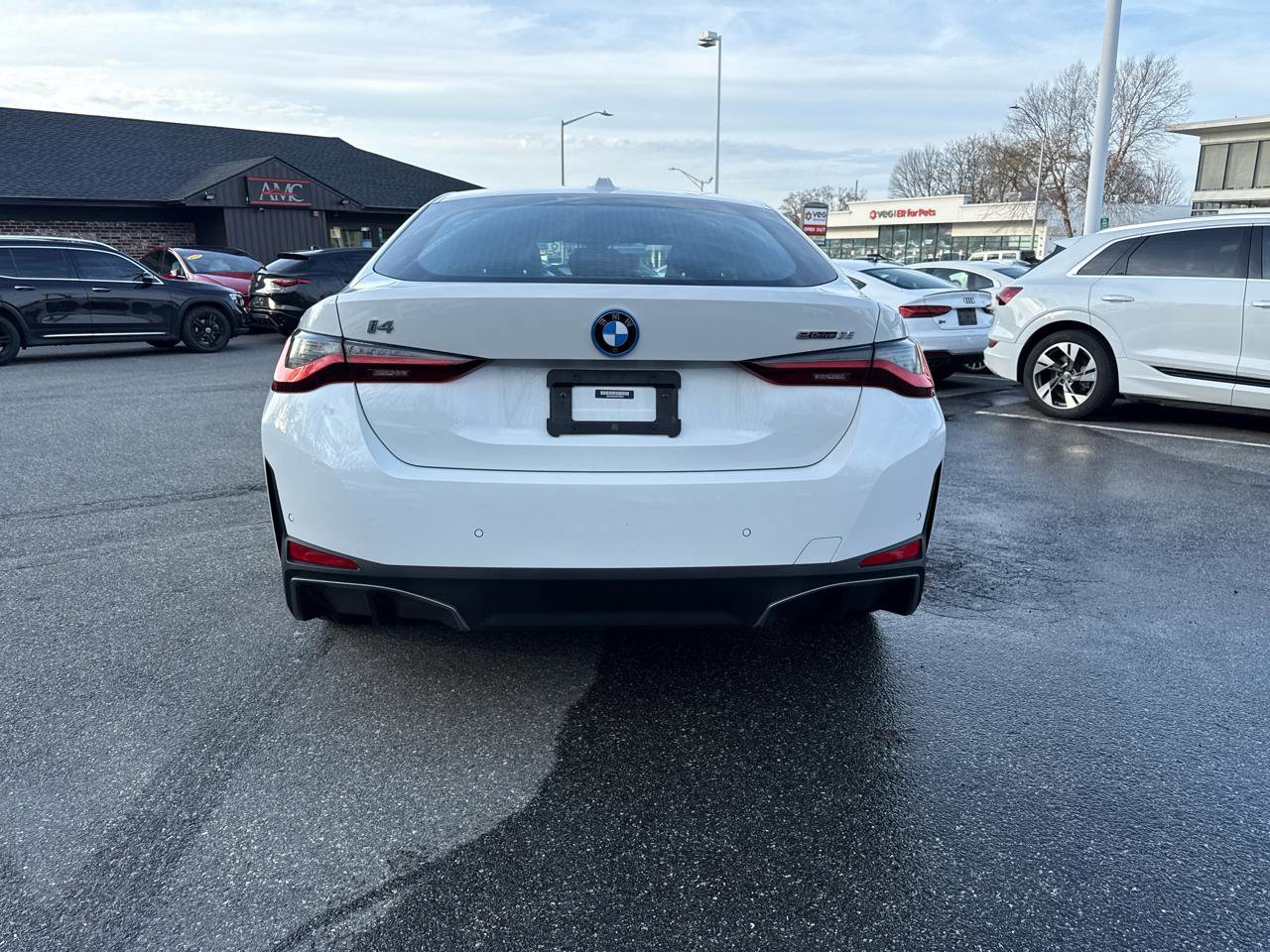 Used 2023 BMW i4 eDrive35 w/ Premium Package image 82