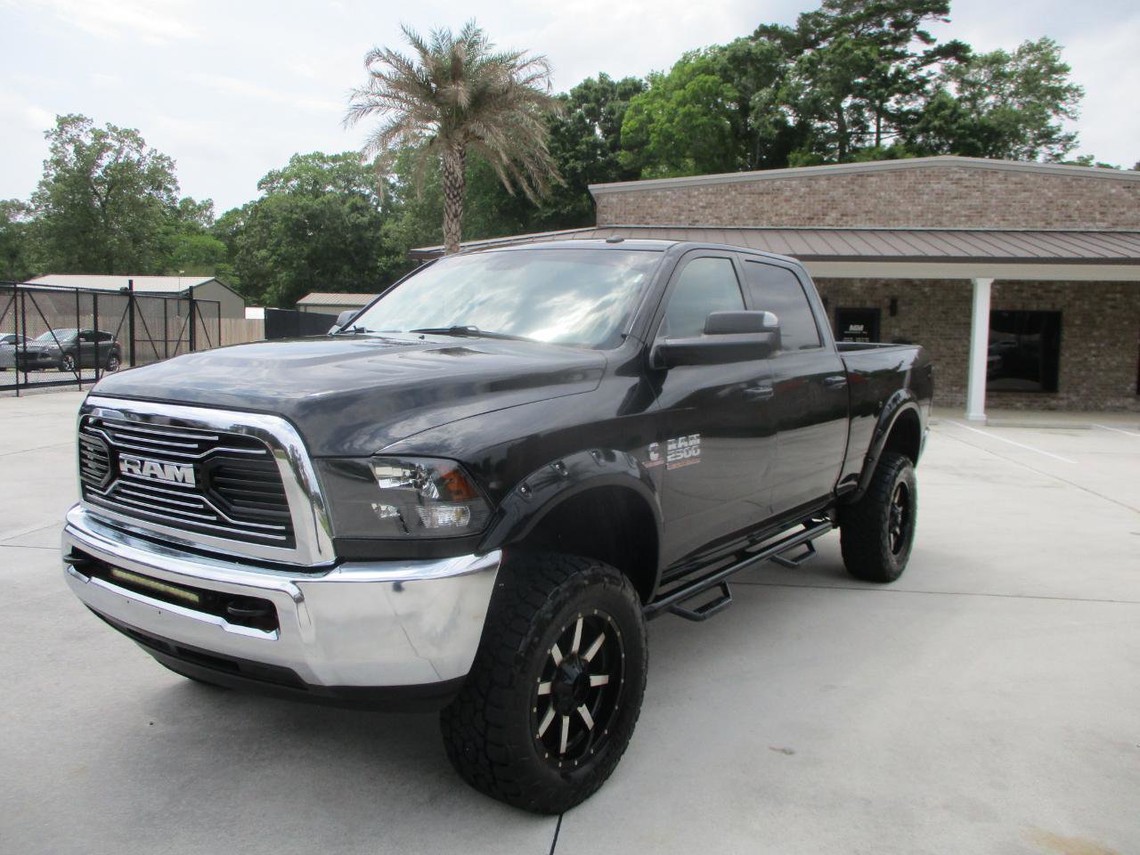 Used 2016 RAM 2500 Tradesman w/ Chrome Appearance Group AWD/4WD image 5
