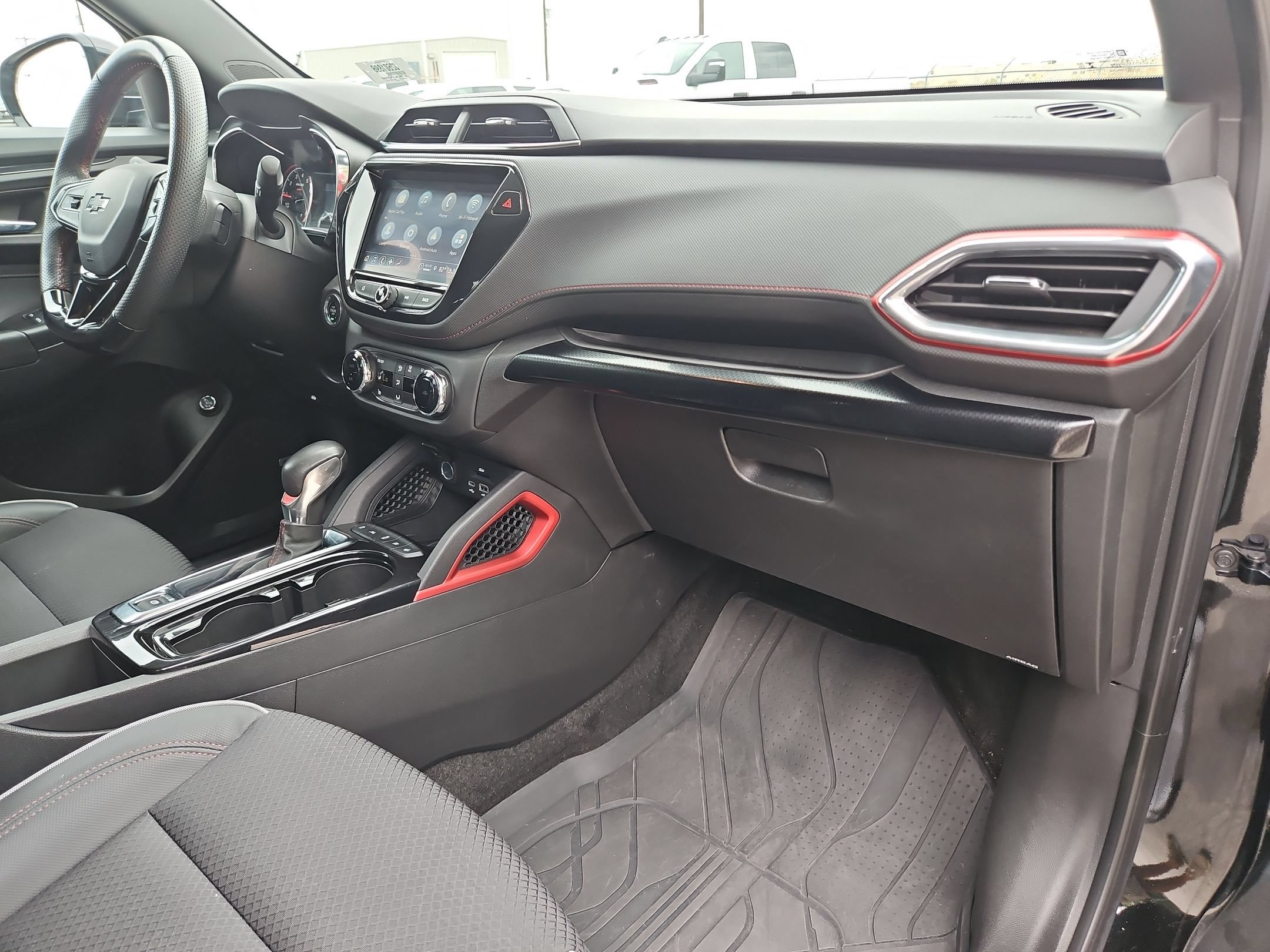 Used 2023 Chevrolet TrailBlazer RS w/ Sun and Liftgate Package FWD image 28