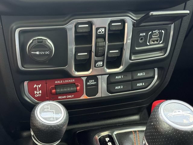 Used 2022 Jeep Gladiator Mojave w/ Cold Weather Group AWD/4WD image 32