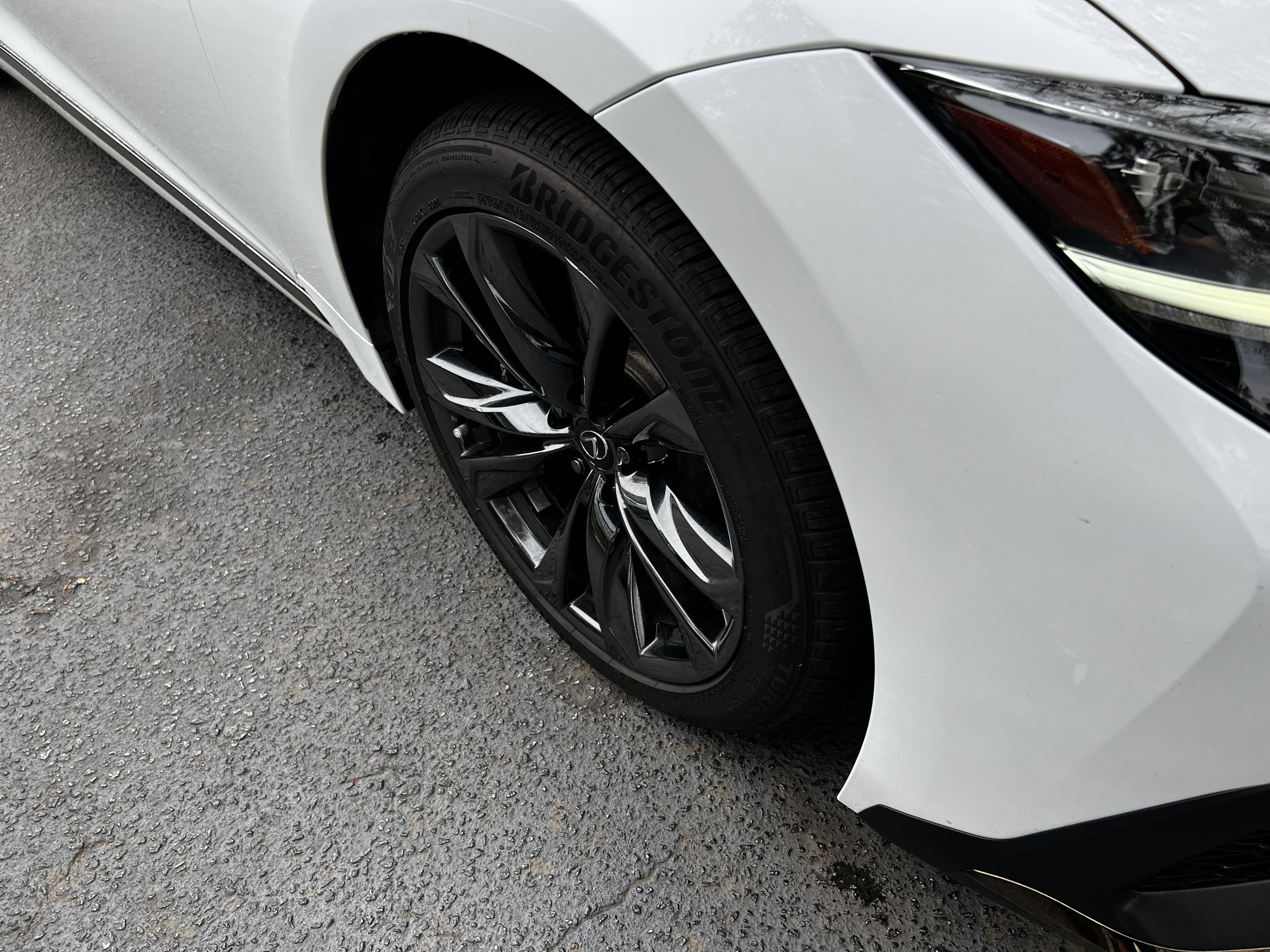 Certified 2023 Lexus LS 500 F Sport w/ Cold Weather Package (CK) image 11