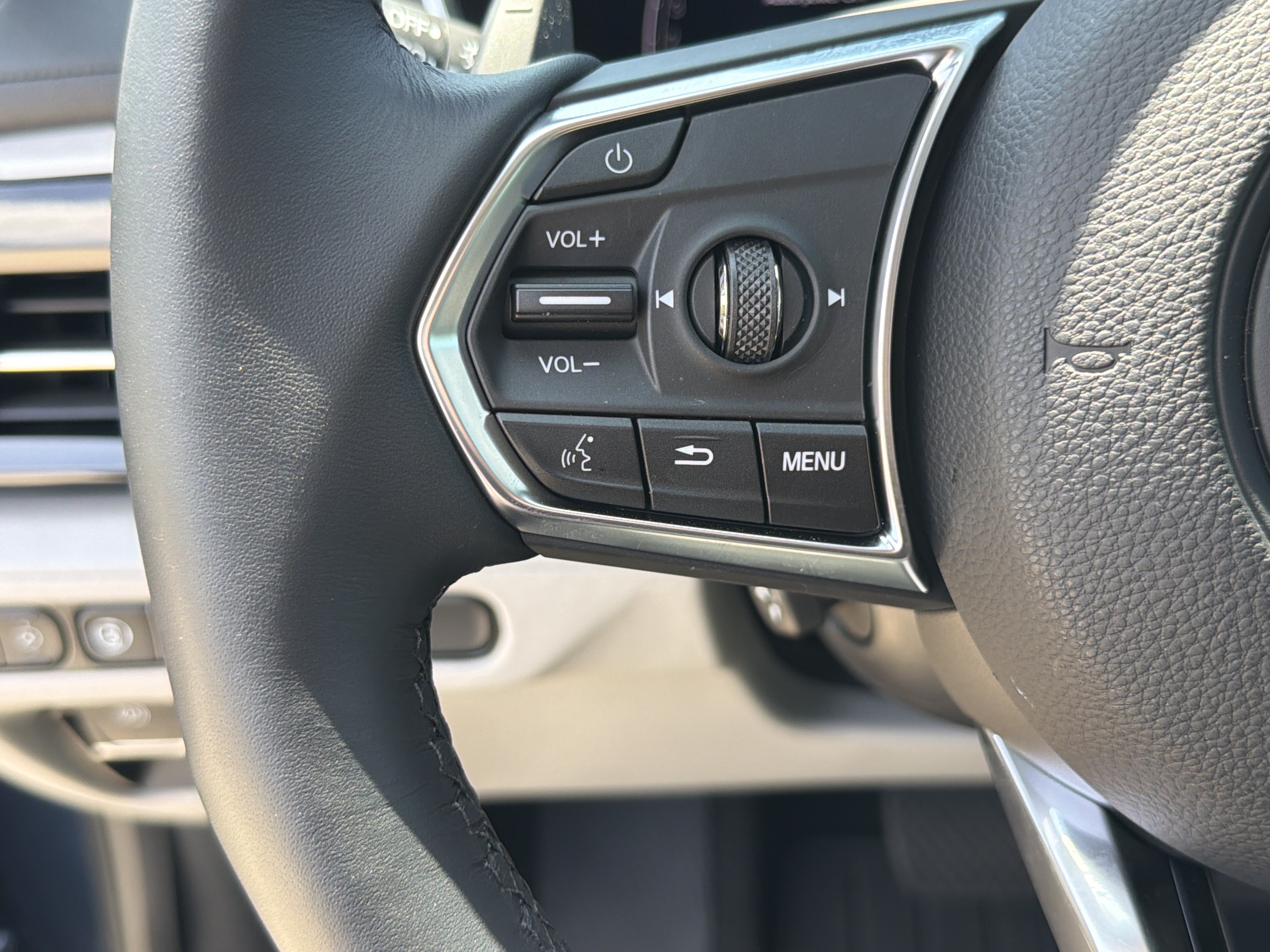Certified 2026 Acura MDX FWD w/ Technology Package image 19