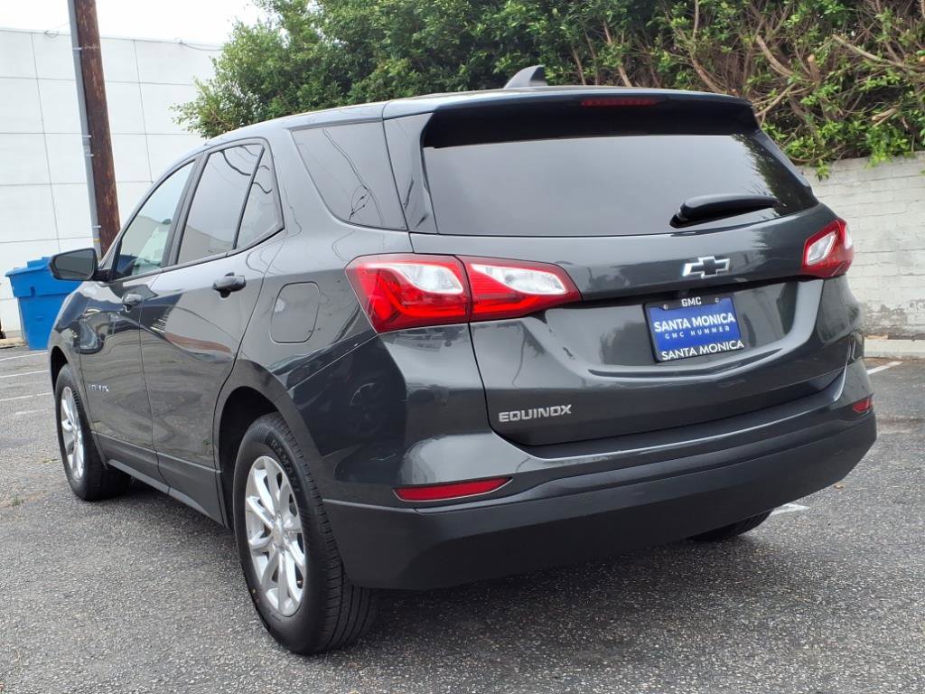 Used 2021 Chevrolet Equinox LS w/ LS Convenience Package image 3