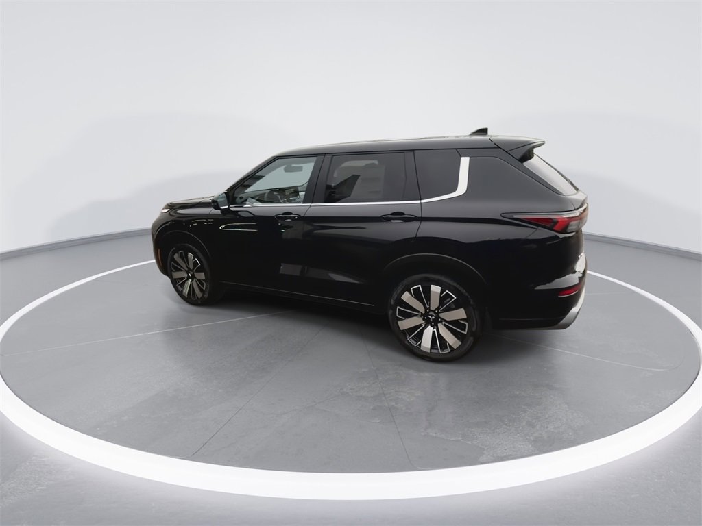 New 2025 Mitsubishi Outlander SE image 6
