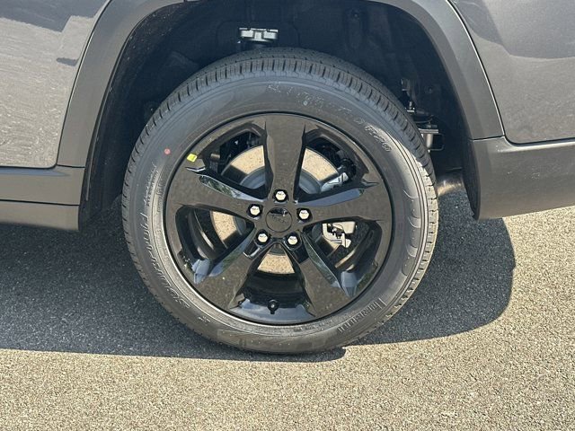 New 2026 Jeep Grand Cherokee L Limited RWD image 20