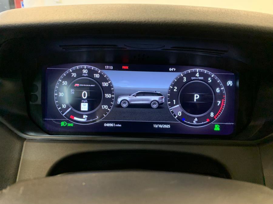 Used 2020 Land Rover Range Rover Velar R-Dynamic HSE image 24