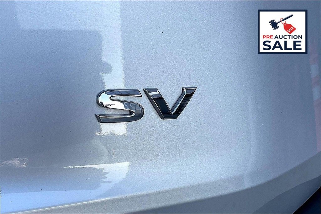 Used 2023 Nissan Rogue SV image 8