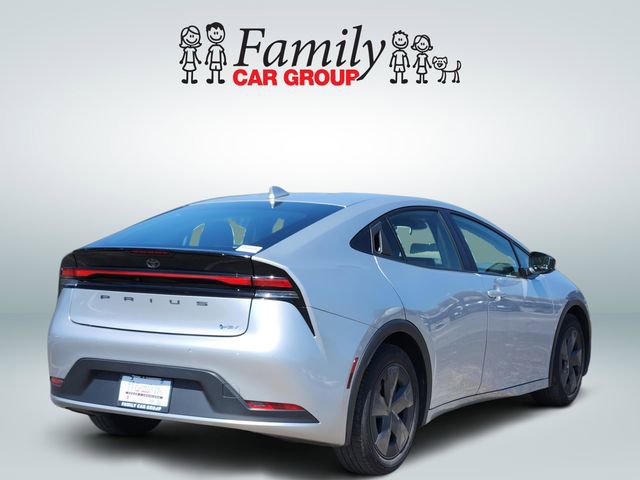 Used 2024 Toyota Prius LE image 4