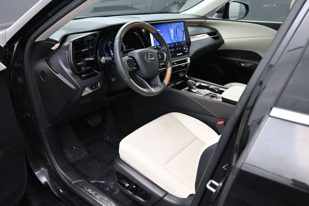 Used 2024 Lexus RX 350 Premium Plus w/ Convenience Package FWD image 2