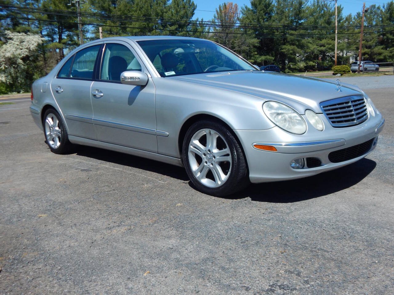 Used 2005 Mercedes-Benz E 500 4MATIC Sedan image 6