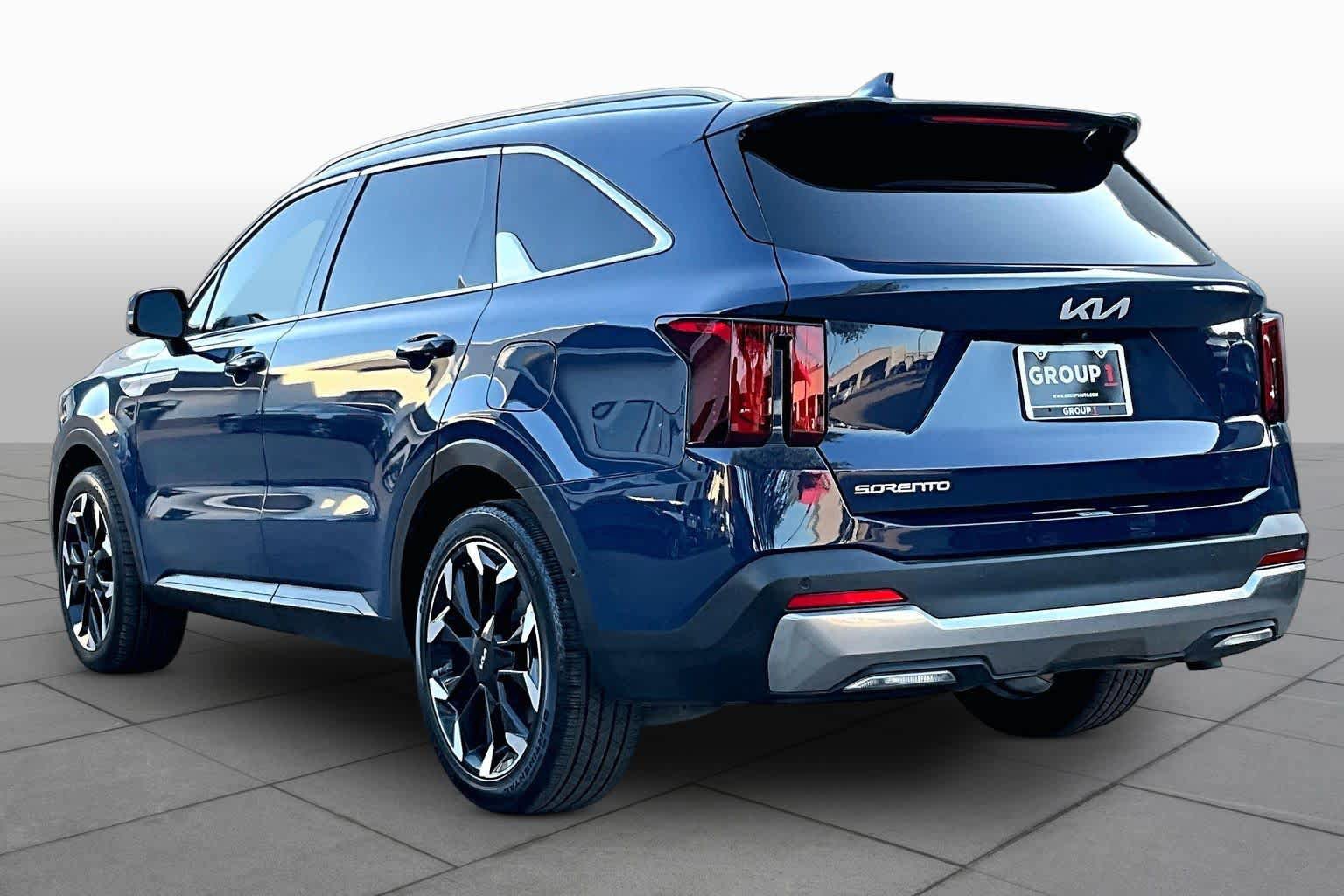 Used 2024 Kia Sorento SX FWD image 12