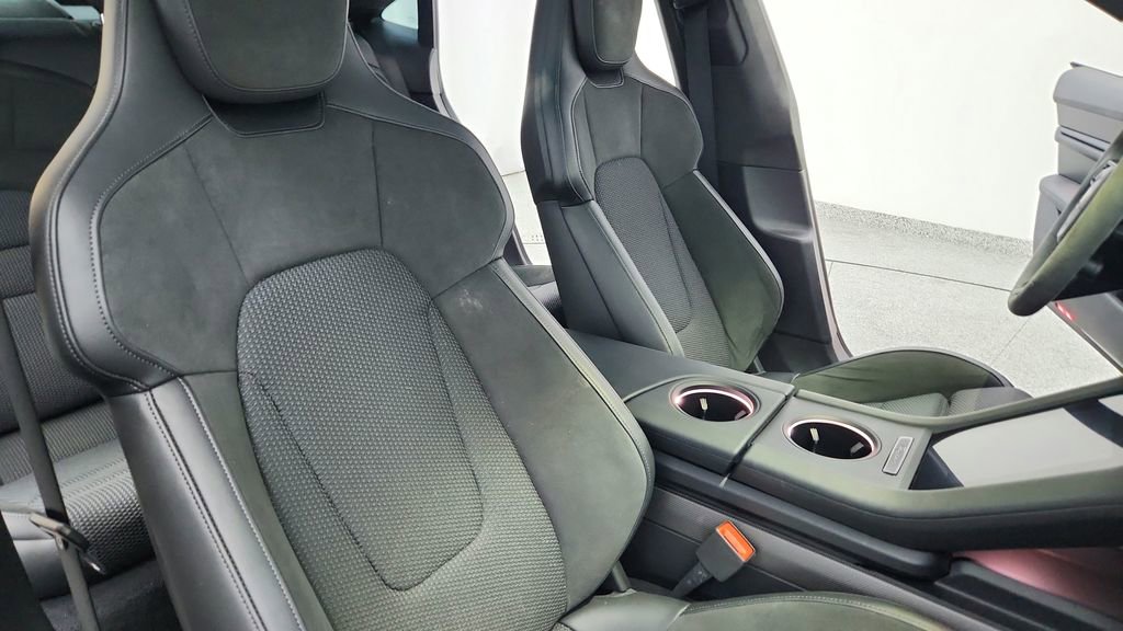 Used 2024 Porsche Taycan GTS image 25