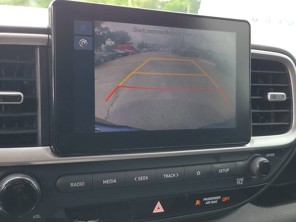 Used 2023 Hyundai Venue SE FWD image 27