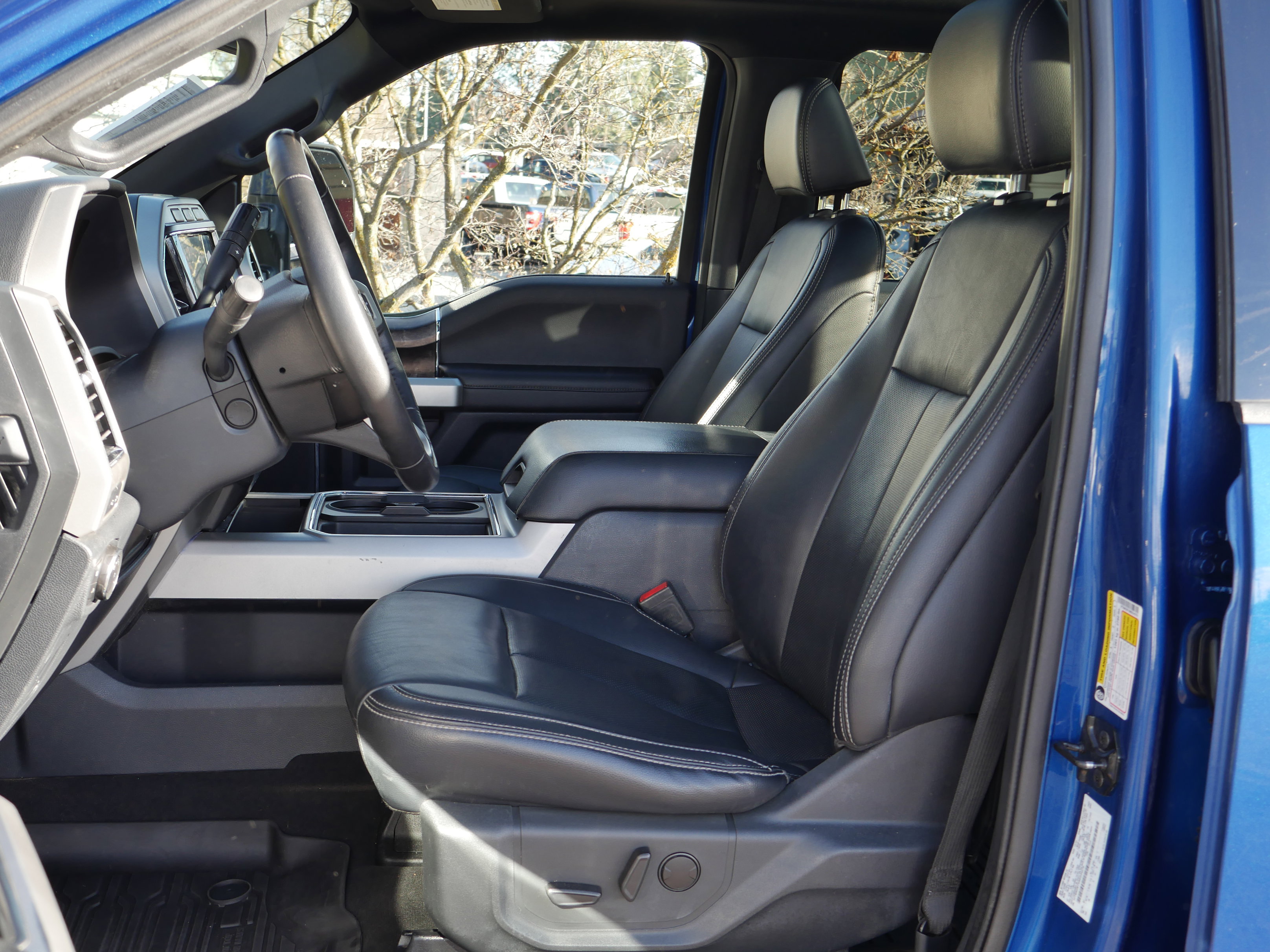 Used 2022 Ford F250 Lariat w/ Tremor Off-Road Package image 3