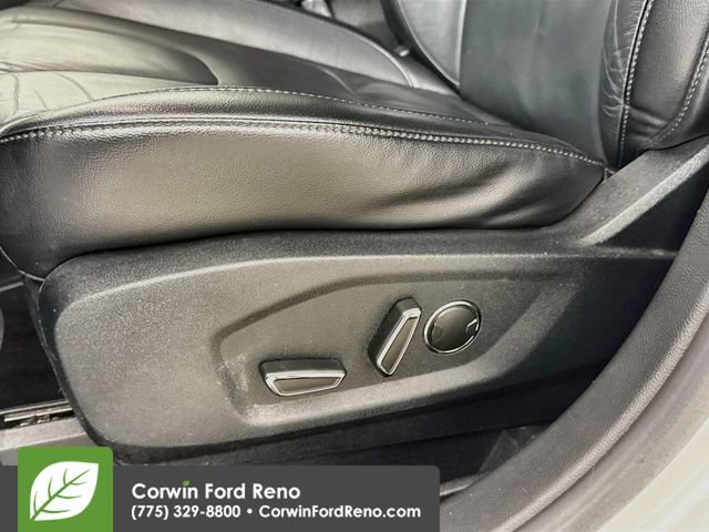 Used 2016 Ford Edge Titanium AWD/4WD image 21