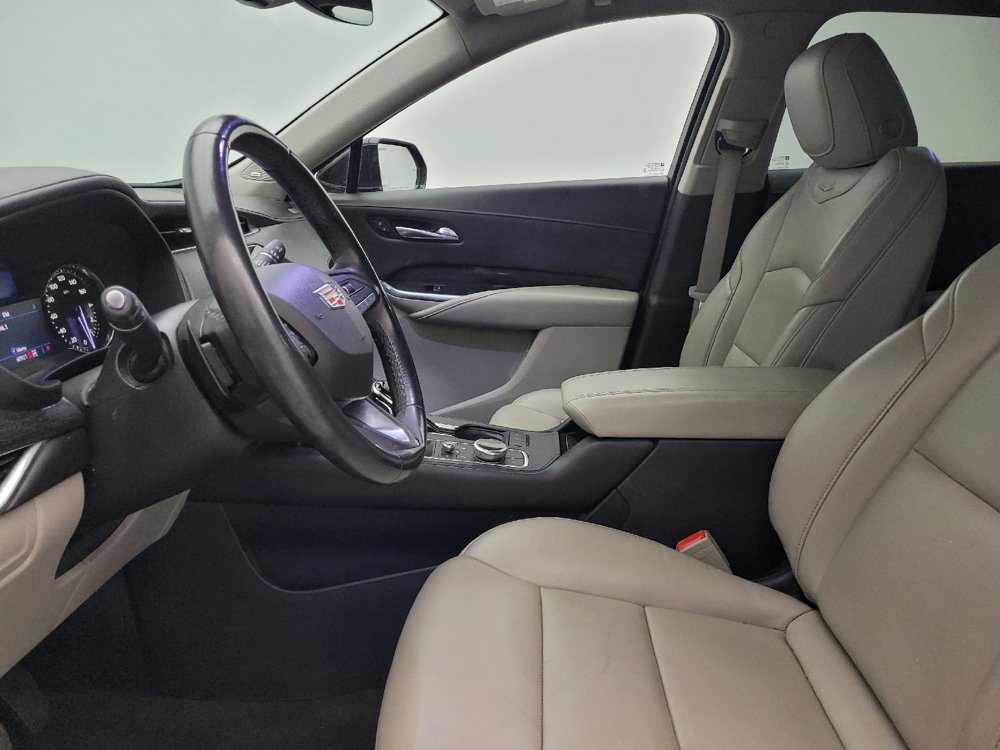 Used 2020 Cadillac XT4 Premium Luxury w/ Driver Awareness Package AWD/4WD image 17