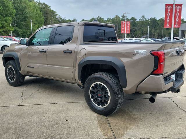 Certified 2026 Toyota Tacoma TRD Off-Road w/ TRD Off Road Upgrade Package AWD/4WD image 3