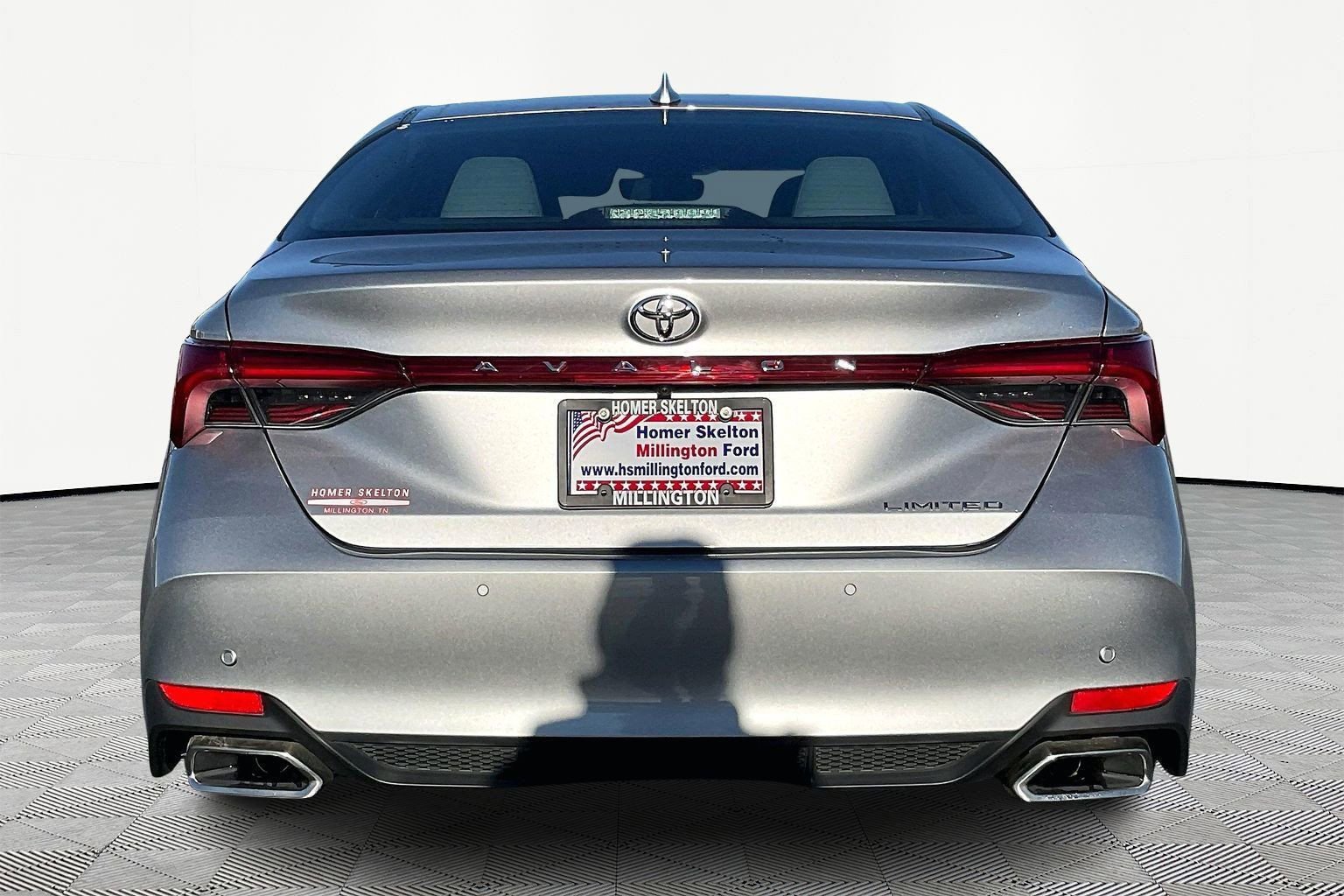 Used 2019 Toyota Avalon Limited w/ Advanced Safety Package image 4