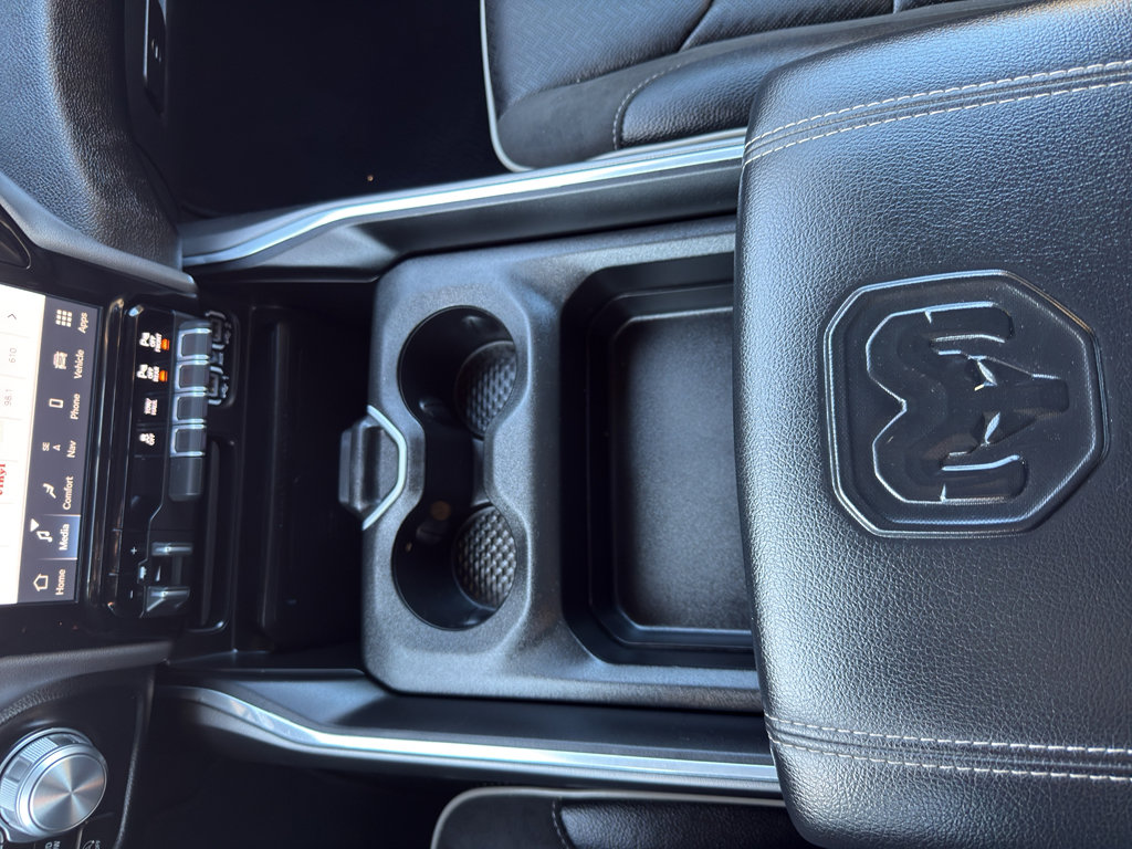 Used 2023 RAM 1500 Laramie AWD/4WD image 22