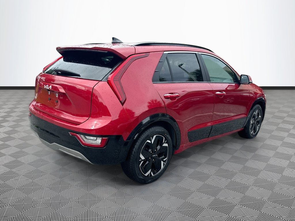 Used 2023 Kia Niro Wave w/ Wave Preserve Package FWD image 6