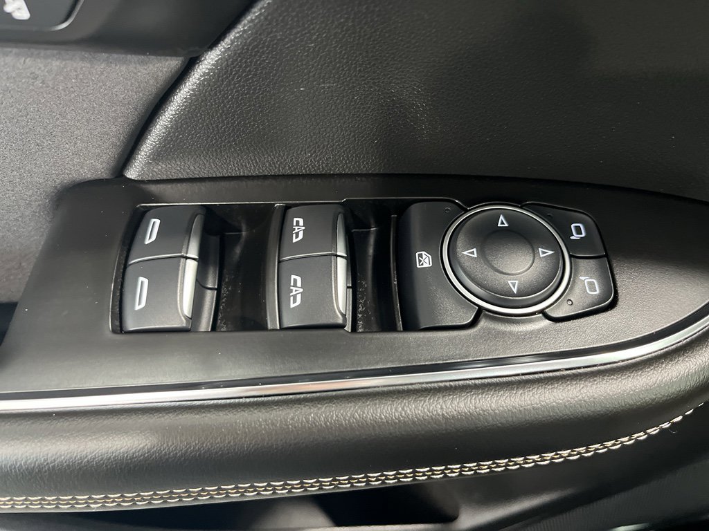 Used 2025 Buick Envision Sport Touring image 29