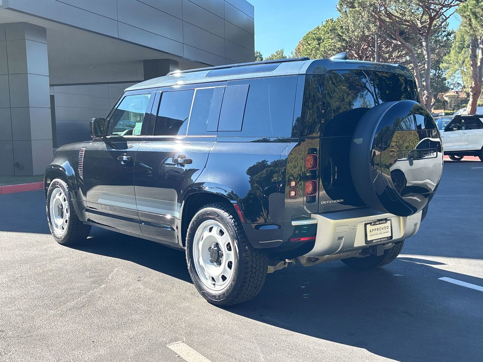 Certified 2025 Land Rover Defender 110 S image 3