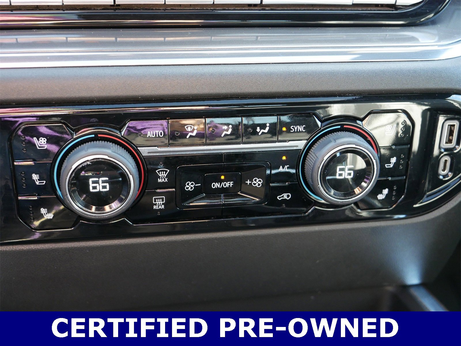 Used 2023 Chevrolet Silverado 1500 High Country w/ High Country Premium Package image 23