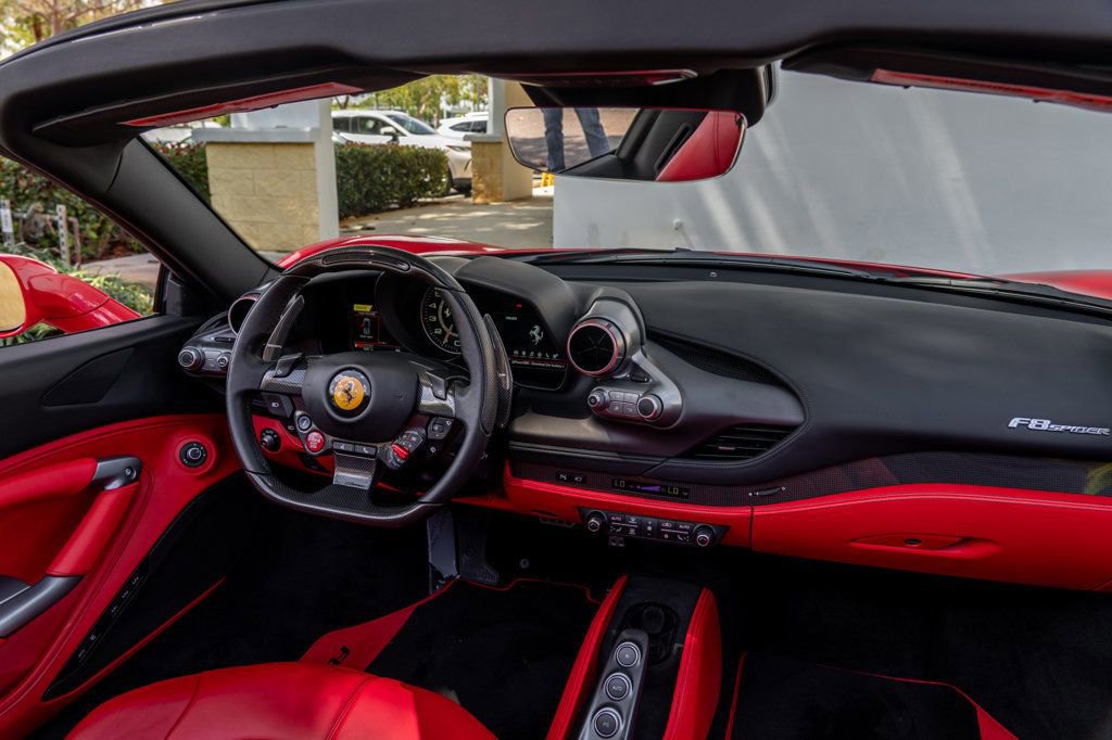 Used 2022 Ferrari F8 Tributo image 21