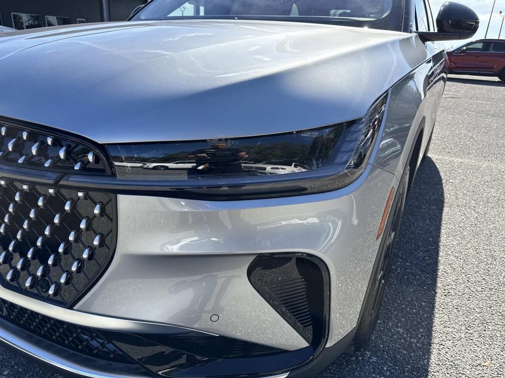 New 2026 Lincoln Nautilus Premier w/ Equipment Group 102A image 9