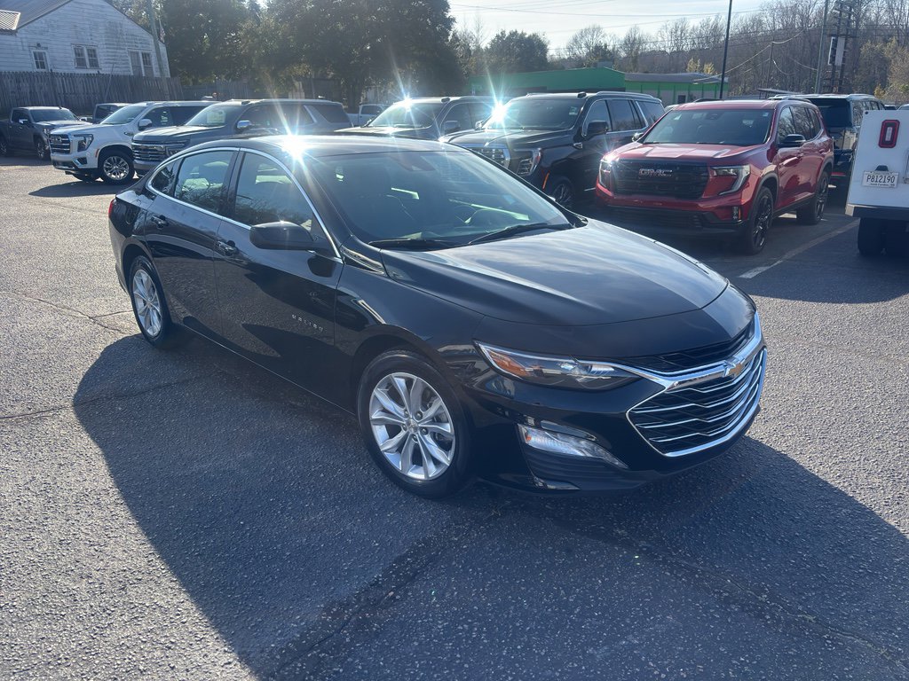 Used 2025 Chevrolet Malibu LT FWD image 4