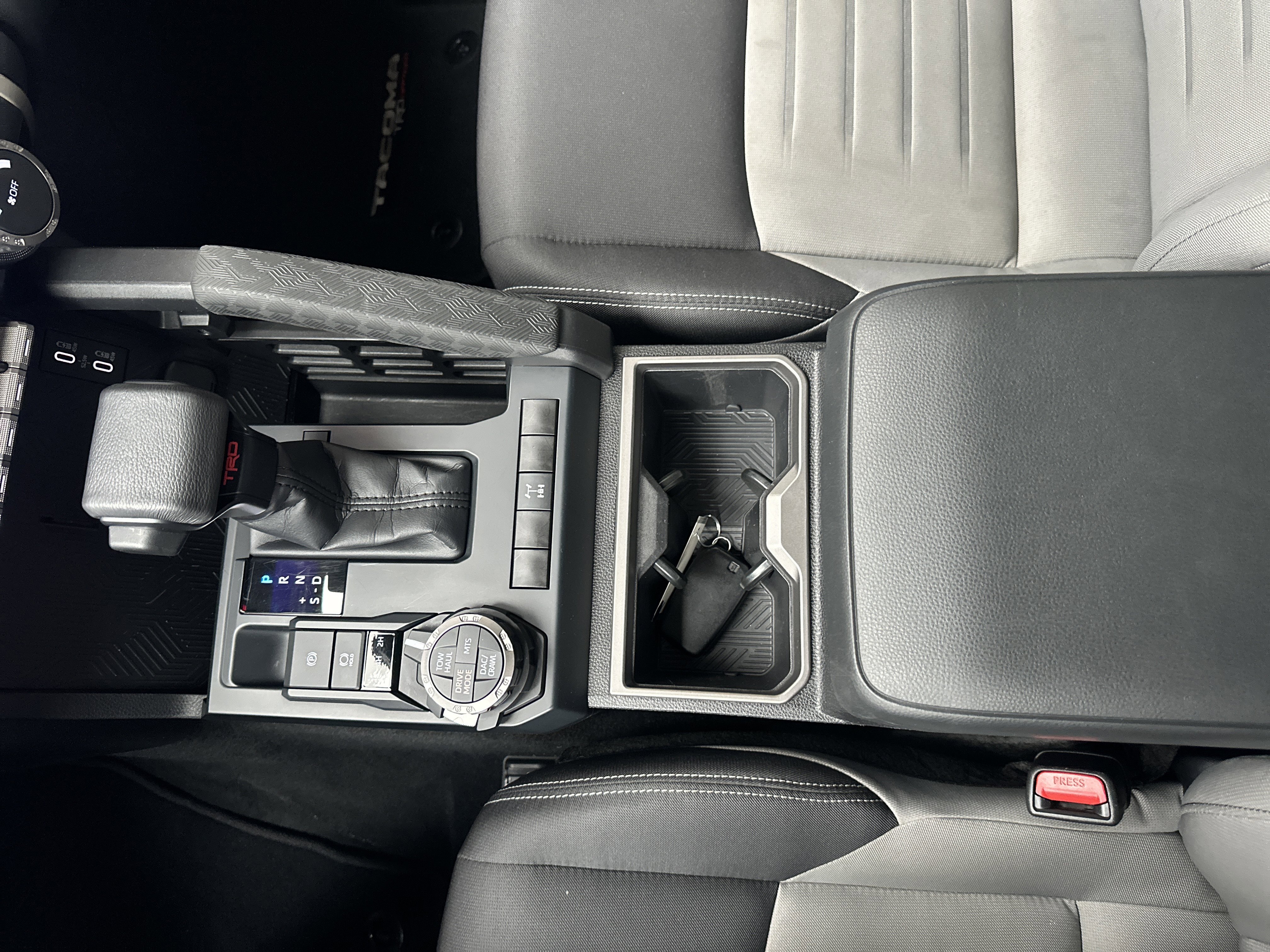 Certified 2025 Toyota Tacoma TRD Off-Road image 29