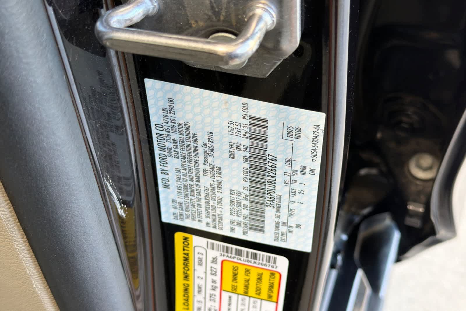 Used 2020 Ford Fusion SE FWD image 34