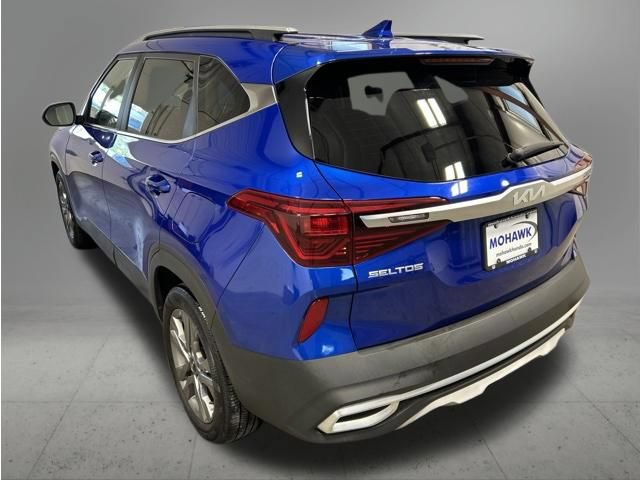 Used 2022 Kia Seltos S FWD image 3