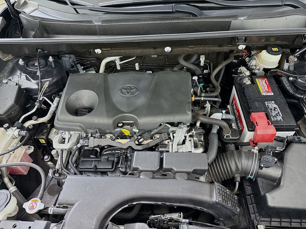 Certified 2020 Toyota RAV4 XLE Premium FWD image 29
