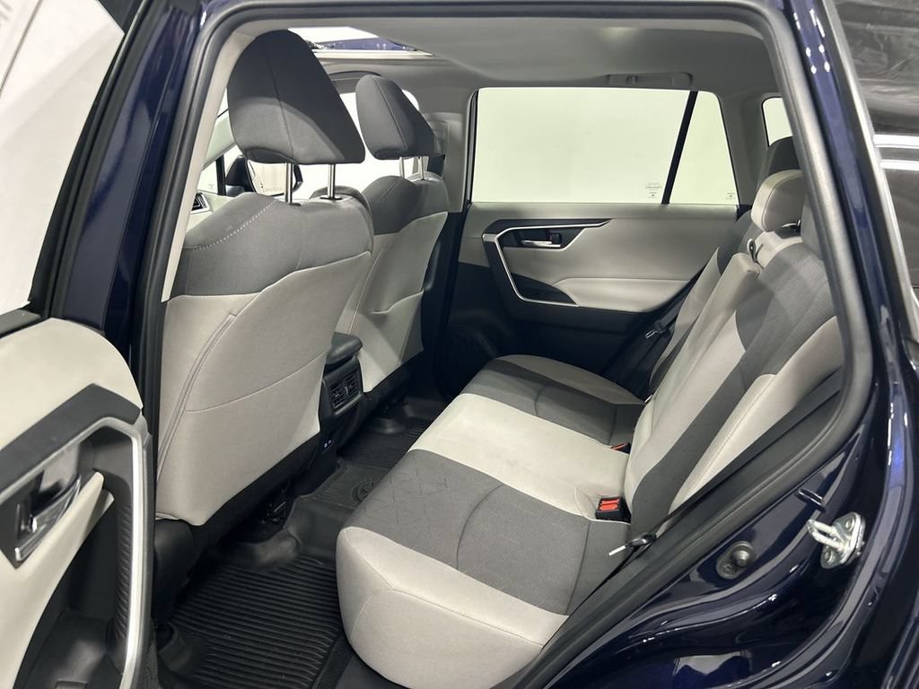 Used 2022 Toyota RAV4 XLE w/ Convenience Package AWD/4WD image 20