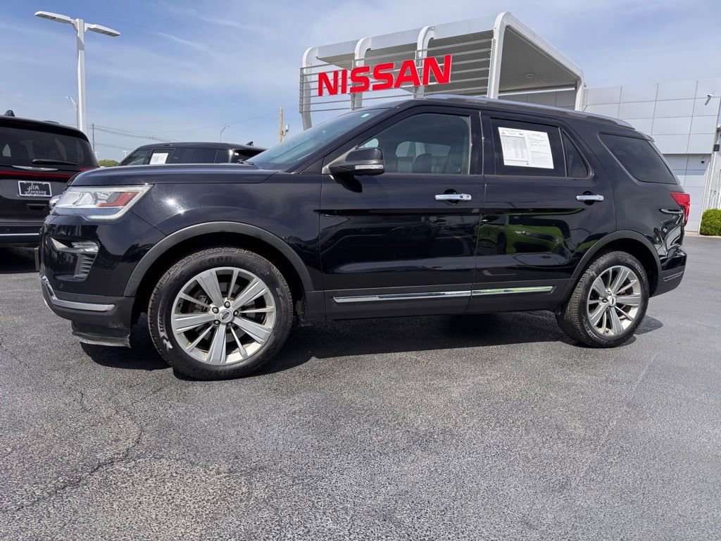 Used 2018 Ford Explorer Limited image 2
