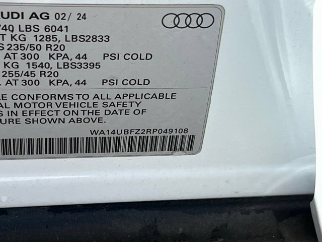 Used 2024 Audi Q4 e-tron Prestige AWD/4WD image 35