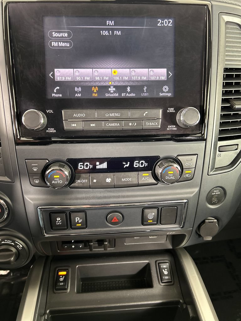 Used 2024 Nissan Titan SV w/ SV Convenience Package AWD/4WD image 15