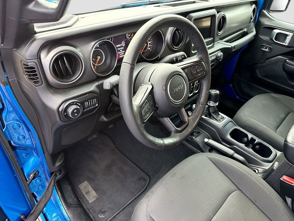 Used 2022 Jeep Gladiator Sport AWD/4WD image 10