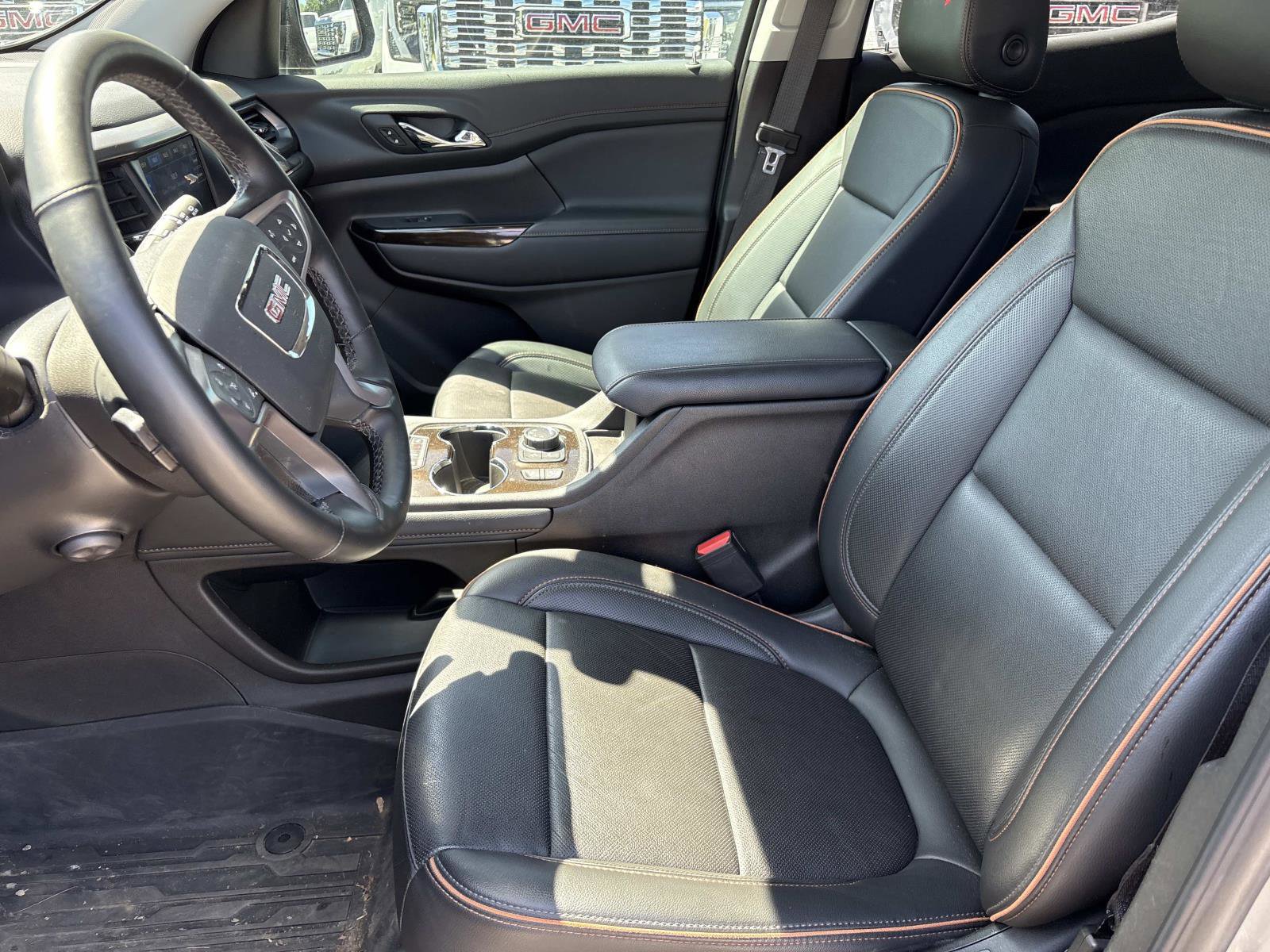 Used 2023 GMC Acadia AT4 w/ Technology Package image 15